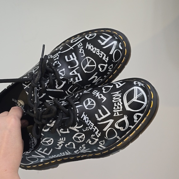 Dr.Martens 1461 Script Peace Love Freedom Black Oxford Shoes - Picture 3 of 11